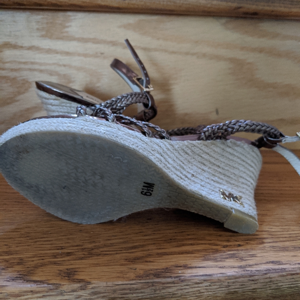 Wedges - Picture 2 of 3